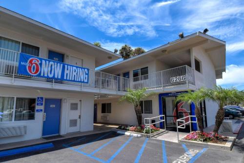 a view of the front of a hotel at Motel 6-Westminster, CA - South - Long Beach Area in Westminster