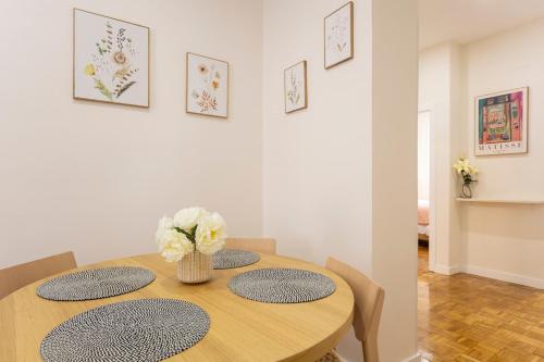 New apartment in Cascorro square Madrid center