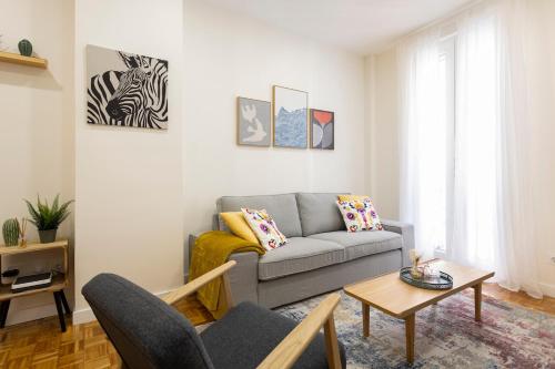 New apartment in Cascorro square Madrid center