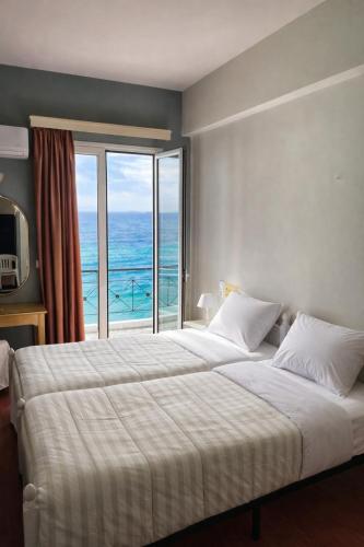 Queens Leriotis Hotel