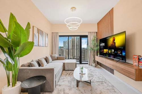 Burj Royale 2BD Apartment 21st Floor Dubai Skyline View