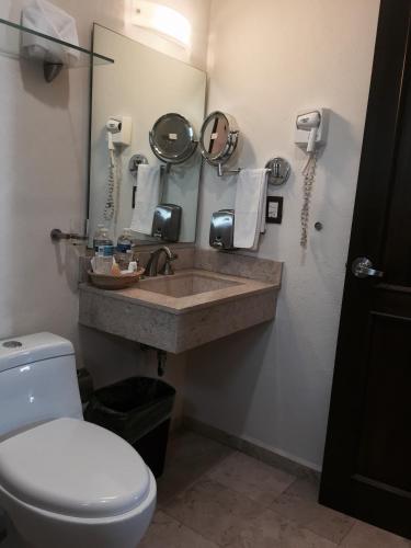 Un baño de Hotel San Xavier