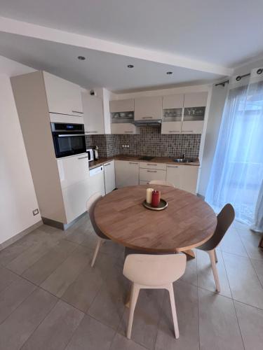 Appartement 1 Chambre - Rue D'Antibes #108