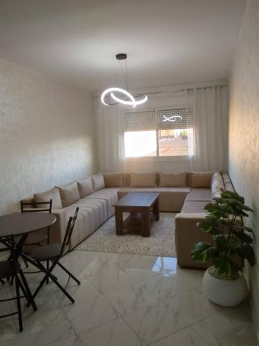 Billede fra billedgalleriet på Comfortable Escape Stylish Apartment Quiet Residence i Oulad Kerroum