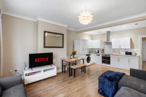 Spacious - Central - King Beds - Fast Wi-Fi photo 33