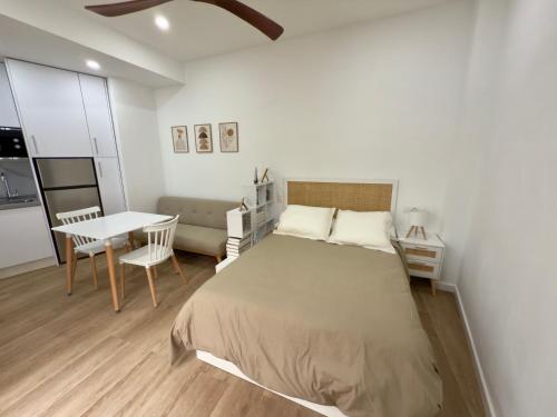 Estudio junto a Plaza Merced 2
