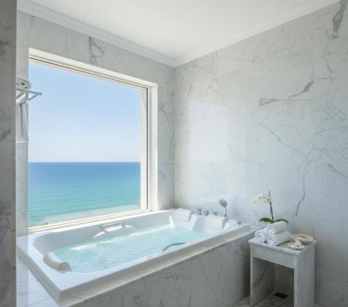 Koupelna v ubytování Lilac Resort Hotel