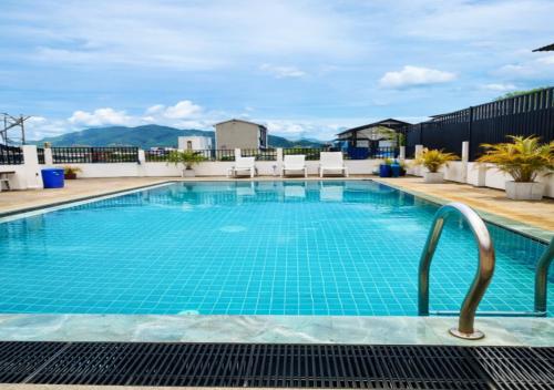 Swimmingpoolen hos eller tæt på The Star House