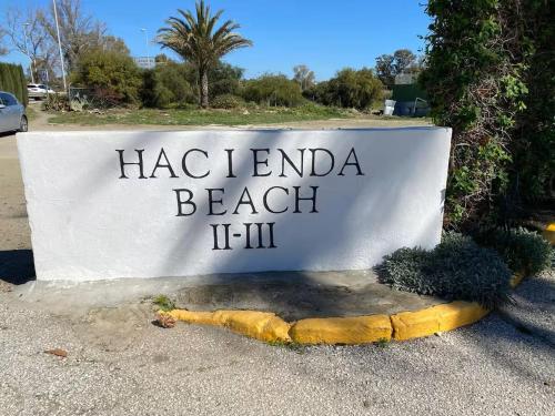 Hacienda Beach Estepona - Primera línea de playa, piscinas y jardines tropicales photo 29