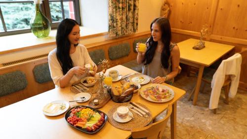 Đồ ăn tại/gần quán trọ