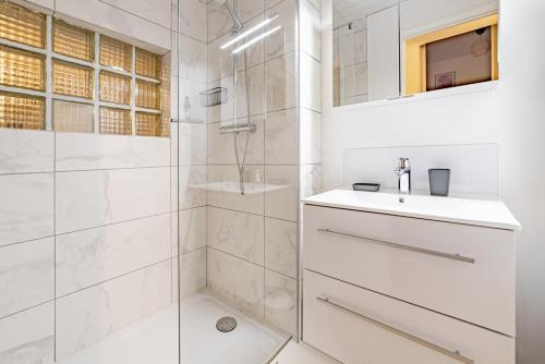 Et badeværelse på L'Armonia en plein centre de Mordelles