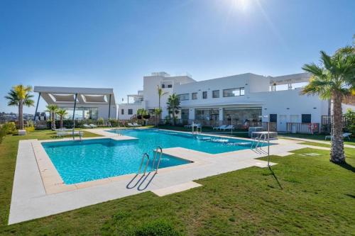 Brand New Pool view apartment Groundfloor 6p 2BR - La cala de Mijas - Casa Banderas - w Terrace and garden - close to Golf courts