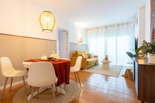 Quiet apartment near the sea with 2 terraces