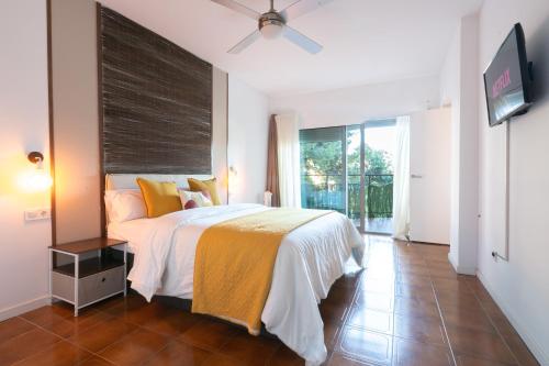 Quiet apartment near the sea with 2 terraces