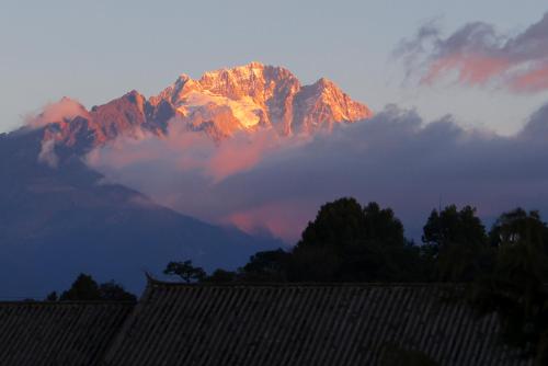 宿见北城观古城全景观玉龙雪山景酒店
