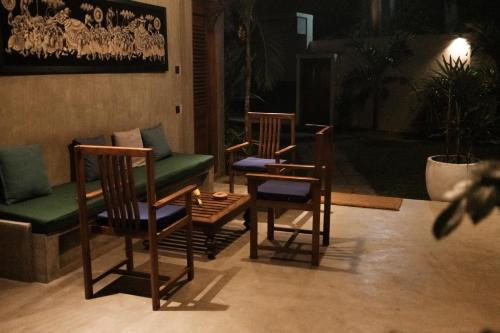 Khu vực ghế ngồi tại Villa Bell Rose Hikkaduwa