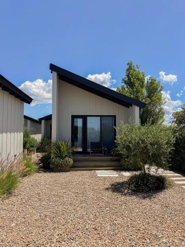 Tòa nhà nơi quán trọ tọa lạc