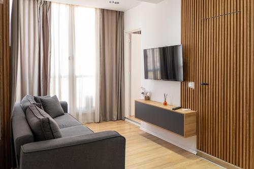 Golden Corner 3 - Sweet Escape Apartments