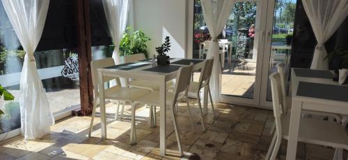 Balkón nebo terasa v ubytování Pensjonat Lubar