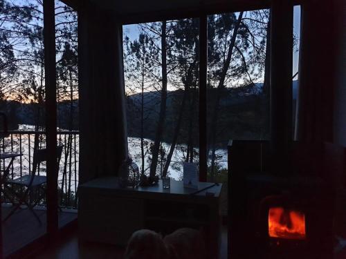 Afbeelding uit fotogalerij van Bungalow Gerês, Ponte da Barca in Tamente