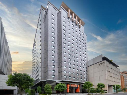 a rendering of a hotel building at APA Hotel PRIDE Akasaka Kokkaigijidomae in Tokyo