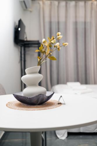 Serene Studio in the City Center Your Calm Oasis