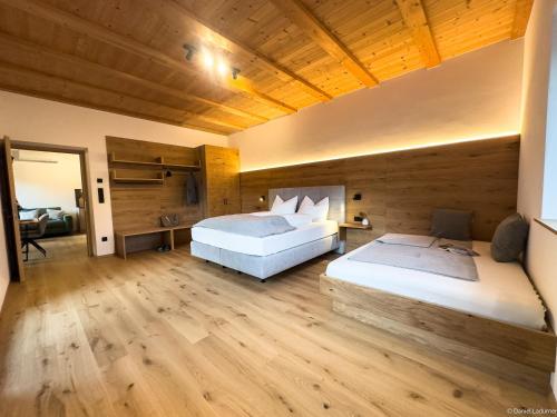 Postel nebo postele na pokoji v ubytování Stein unter Lebenberg NEW 2026