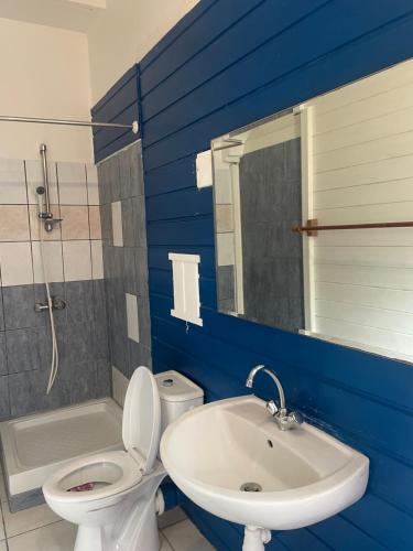 Et badeværelse på Cocon Douillet à 10 min du Marin