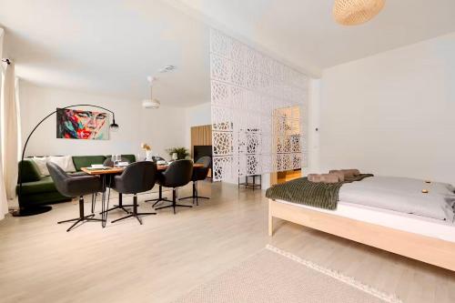 WIEN HOME - Bright 70m2 Apartment - 2 min Metro
