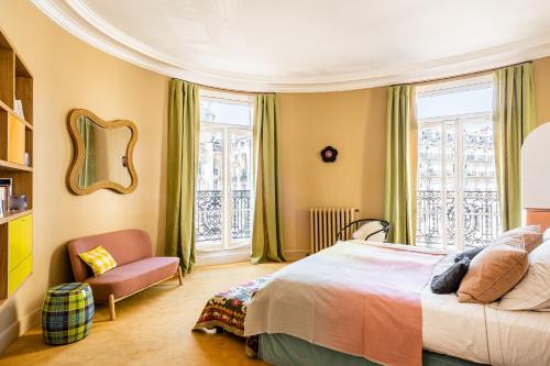 170m air conditioned decor apartment