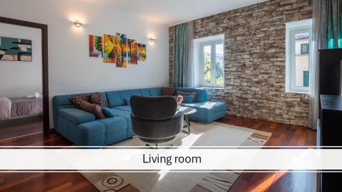 PETRUS SUPERIOR APARTMENT - spacious three-room apartment - prestigious location near Diocletian's Palace and Bacvice beach - the best restaurants within walking distance - free parking provided