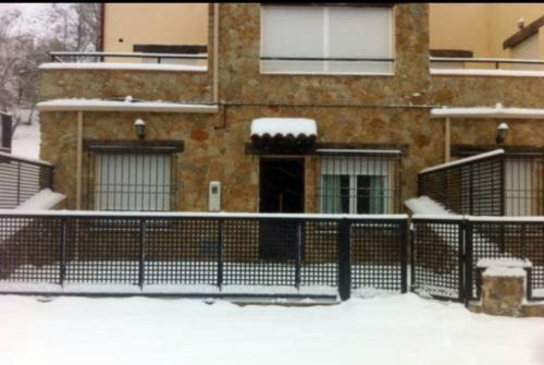 Apartamento Rural Sierra de Segura om vinteren