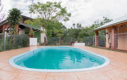 Swimming pool sa o malapit sa Cabañas Mama Rosa