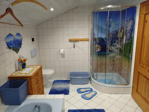 Et badeværelse på Ferienwohnung Buchner | Chiemgau Karte