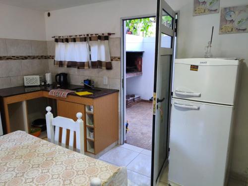 Køkken eller tekøkken på Depto 2 amb Comodo y tranquilo