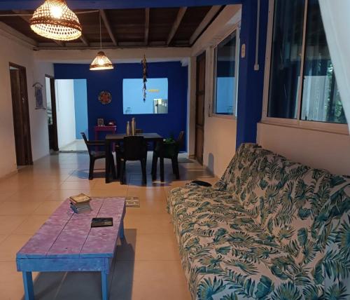 Posezení v ubytování Cabin near the beach