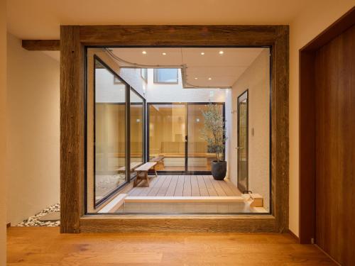 Koupelna v ubytování OKADOYA Osaka Kishinosato-tamade Sky Window SPA