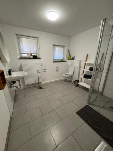 Koupelna v ubytování 2 bedroom Apartment in wine region