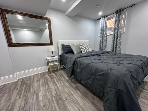 Postel nebo postele na pokoji v ubytování Spacious 2 Bedroom, 1 Bathroom Luxury Apartment