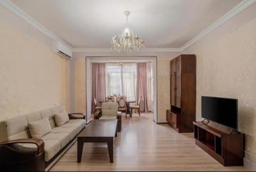 Saryan Inn
