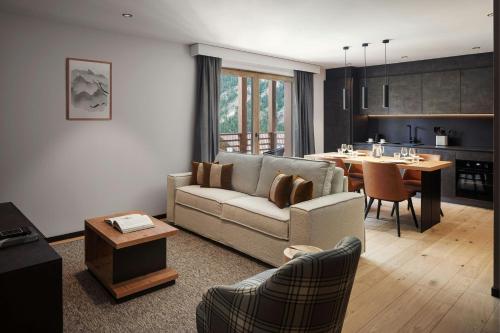 Posezení v ubytování Le Geant, Courmayeur, Apartments by Marriott Bonvoy