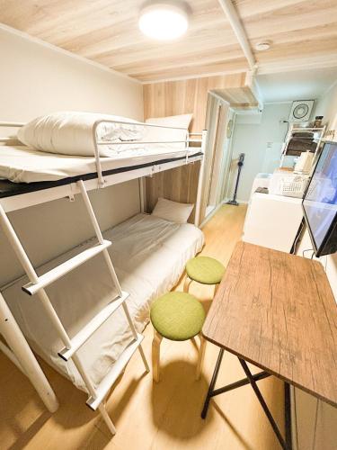 103 Shin Okubo area & Quiet stay in central of Tokyo