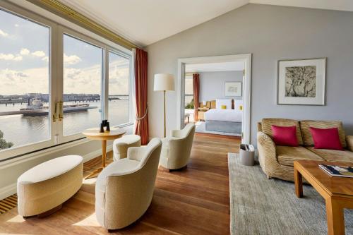 Posezení v ubytování Louis C Jacob, Hamburg, Autograph Collection