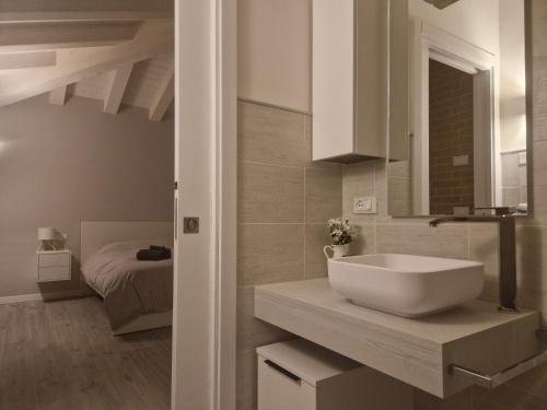 Phòng tắm tại Tiramisù incluso - by Flora