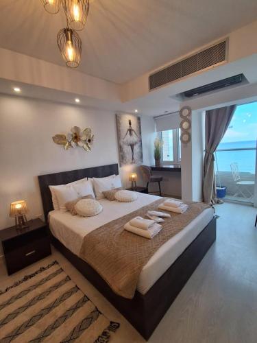 Lazuli Sea View Beachfront Studio Nr 305