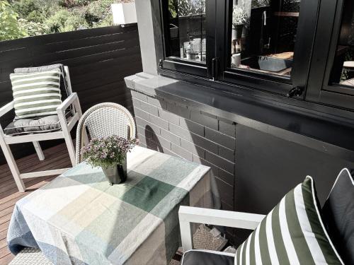 Ảnh trong thư viện ảnh của Courtyard Pool Studio Private Luxe Retreat ở Coal Point