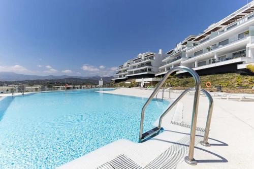 Stunning Three Bedroom Townhouse with Great Views!
