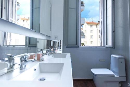 Modern & Central Apartment