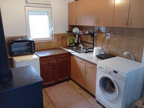 Køkken eller tekøkken på Vila Jezerce Zlatibor Zbojštica