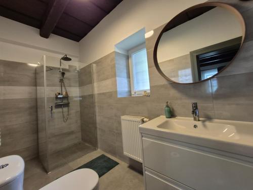 Phòng tắm tại NeuHaus Apartman